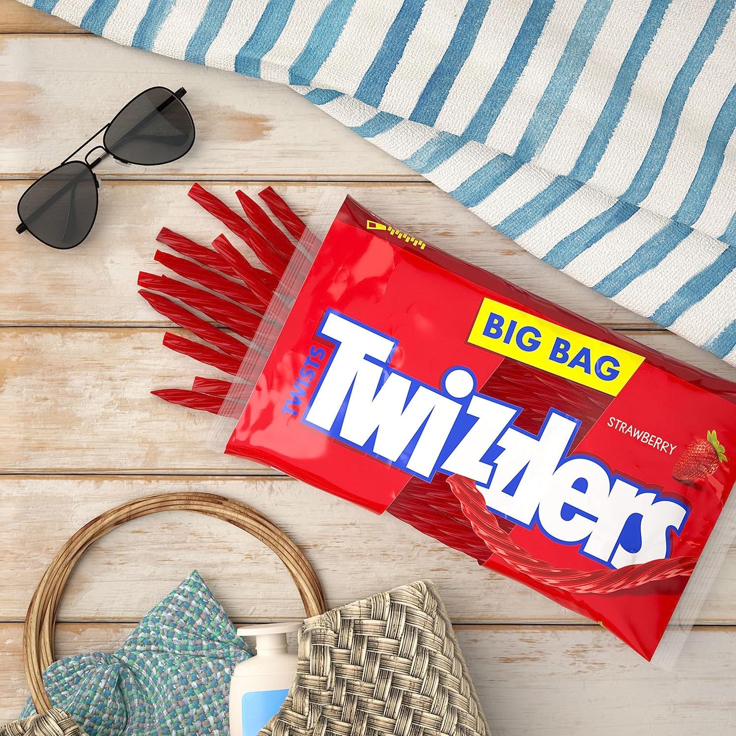 Twizzler Strawberry Twists Big Bag Resealable 32oz (907g)