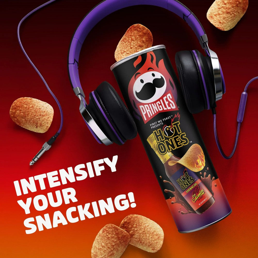 Pringles Hot Ones Los Calientes Barbacoa Potato Crisps Chips 5.5oz (156g)