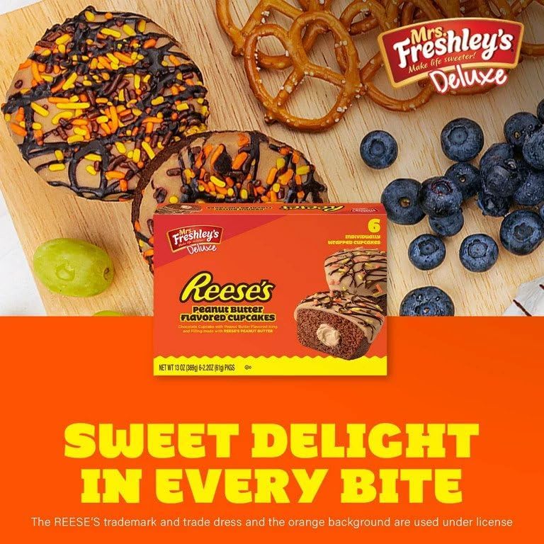Mrs. Freshley's Deluxe Reese's Peanut Butter Cakes - 6 Individually wrapped Cupcakes, 13oz (396g)