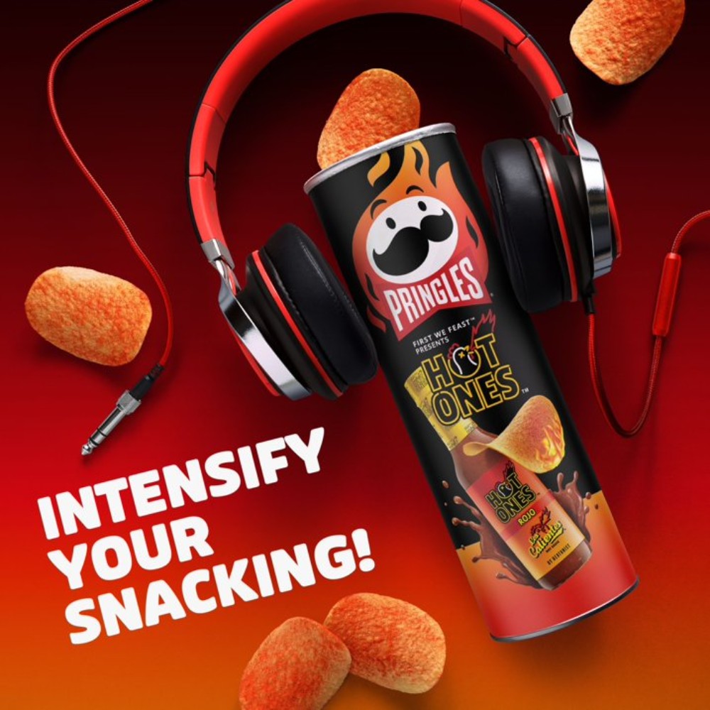 Pringles Hot Ones Los Calientes Rojo Potato Crisps Chips 5.5oz (156g)
