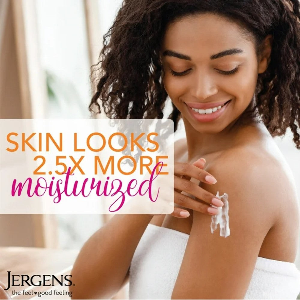 Jergens Hydrating Coconut Body Lotion Moisturizer for Dry Skin 16.8oz (496ml)